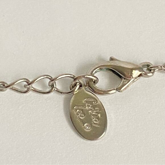 SOLD Vintage Cookie Lee Peace Dove Necklace Silver Tone Bird Dainty Holiday - Picture 5 of 8